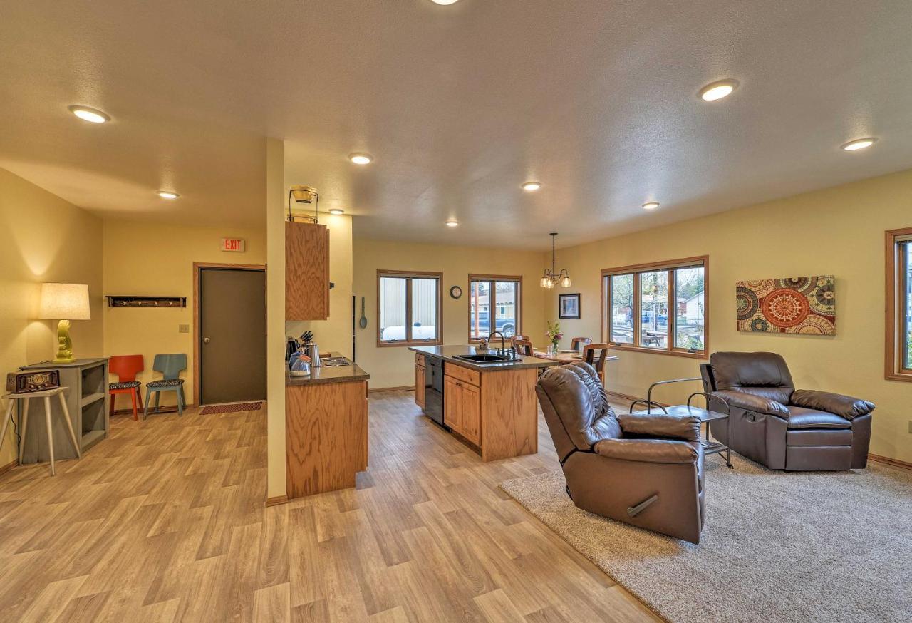 Spacious Home 10 Minutes To Ten Sleep Canyon! Bagian luar foto