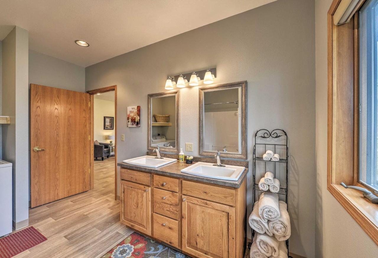Spacious Home 10 Minutes To Ten Sleep Canyon! Bagian luar foto